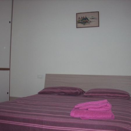 B&B Da Toni Taglio Di Po Екстер'єр фото